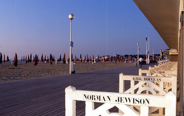 Résidence Les Planches Deauville Exterior foto